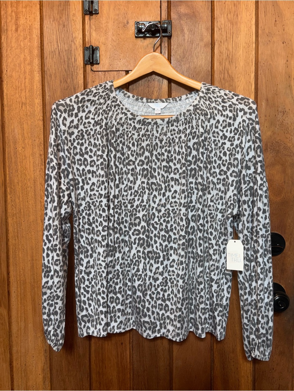 Leopard Print Long-Sleeve Crewneck Top - Gray